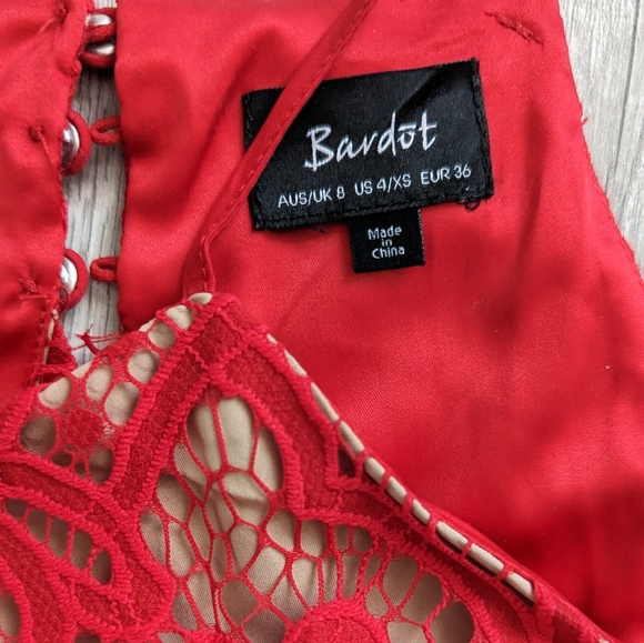NWOT Bardot Mila Lace Dress - Picture 3 of 5